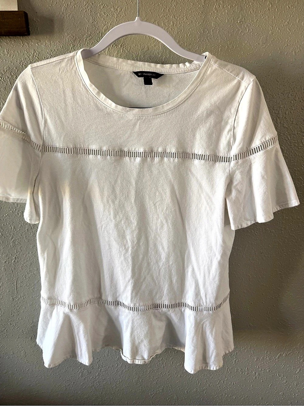Banana Republic Peplum Short Sleeve Top in White Size Medium Like New